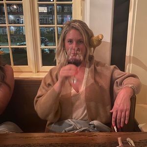 Meet your Posher, Tara